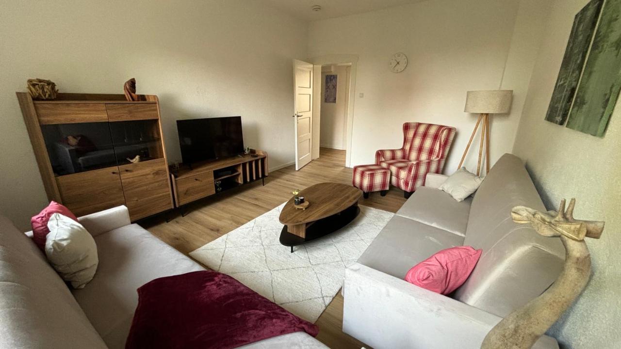 Bitterfelder Cityapartment Im Dichterviertel Bagian luar foto