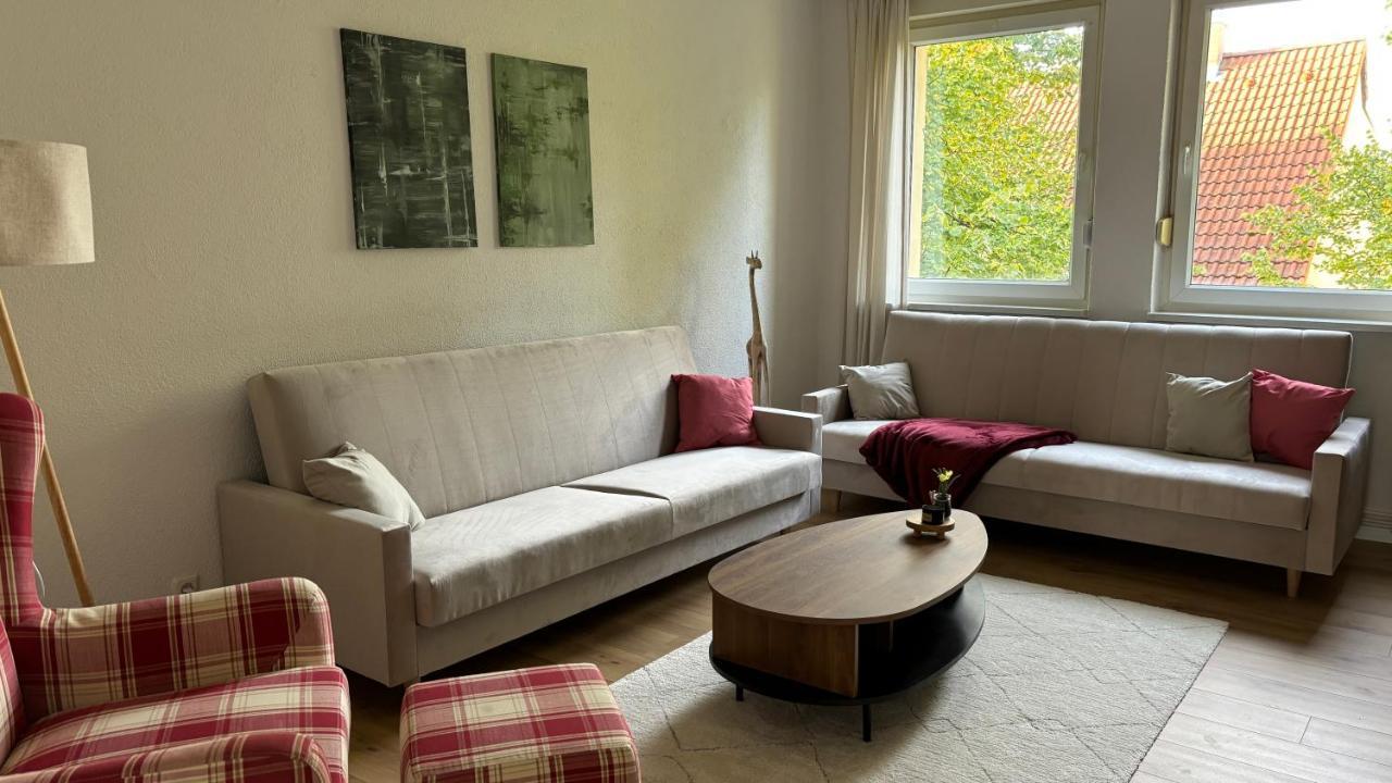 Bitterfelder Cityapartment Im Dichterviertel Bagian luar foto
