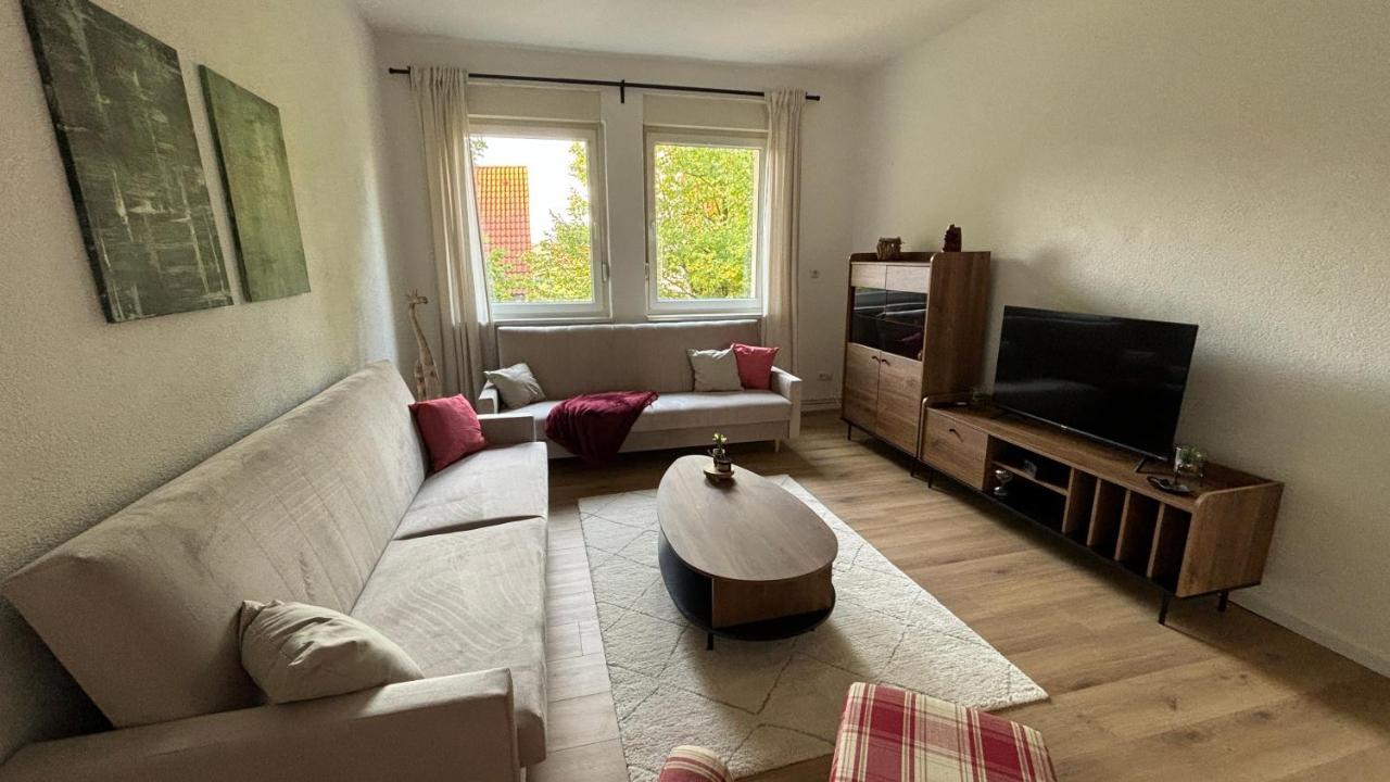 Bitterfelder Cityapartment Im Dichterviertel Bagian luar foto